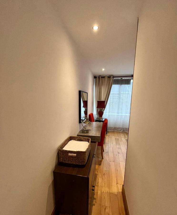 Luxury 2 Double Bedroom Flat - Kensington Londen Buitenkant foto