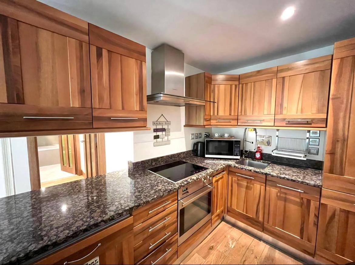 Luxury 2 Double Bedroom Flat - Kensington Londen Buitenkant foto
